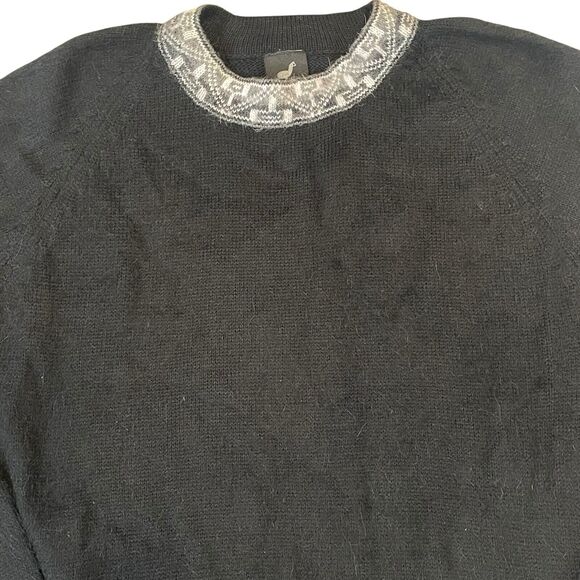 Peruvian Hand Made Alpaca Wool Sweater Women's Size Large Black Warm Cozy - Picture 3 of 12